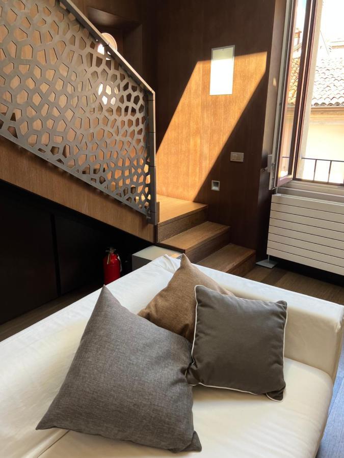 Casa Cavour Lecco - Downtown Design Penthouse Apartment ภายนอก รูปภาพ